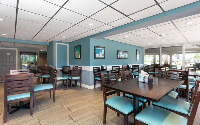La Quinta Inn by Wyndham Cocoa Beach-Port Canaveral