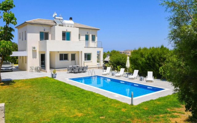 Villa In Paradise in Goudi