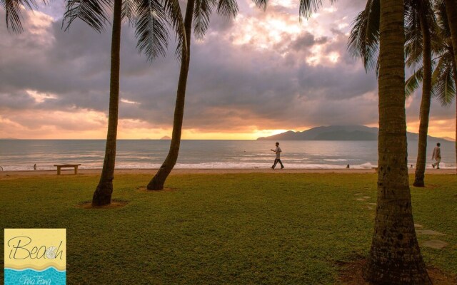 iBeach Luxury Seaview Apartment