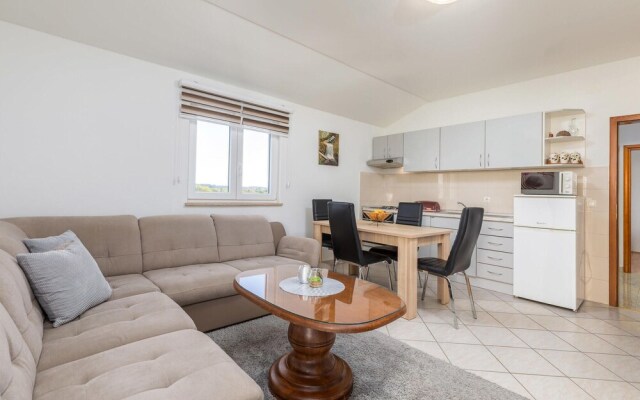 Awesome Apartment in Valbandon With Wifi and 1 Bedrooms