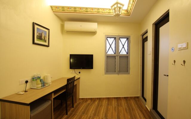 Shamrock Guest House II