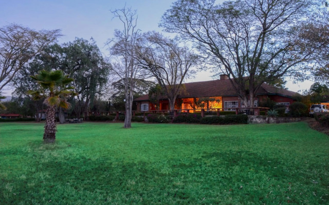 Jacaranda Lake Elementaita Lodge
