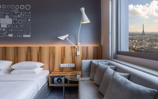 Hyatt Regency Paris Etoile Hotel