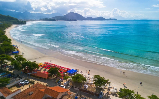 Apto c rea Gourmet a 300m da Praia das Toninhas