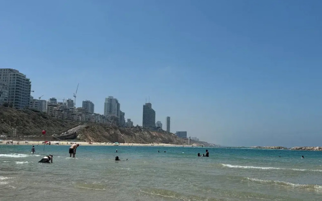 Prince Palace Netanya Central Beach
