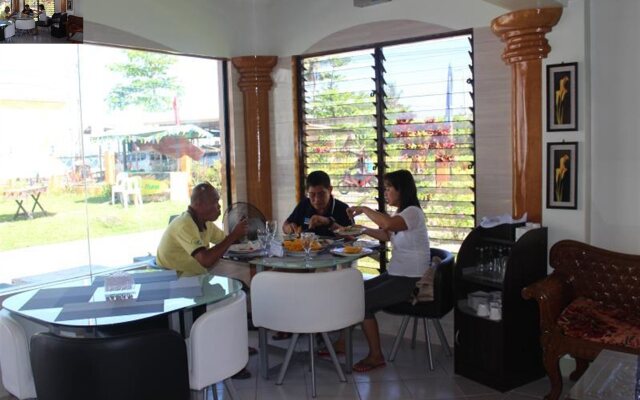 Basic Rooms Hotel