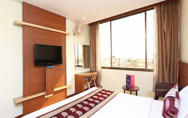 OYO 10392 Hotel Corbiz Tower