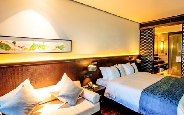 Sandalwoods Resort & Spa, Huizhou, China – Guest Rooms – Huizhou