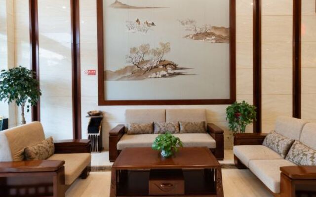 Urba Hotel (Yichun Wanda High Speed Railway Station)