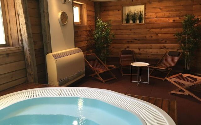 Ferm6 - 6-6p-5chbres-3sdb-120m?-10 / 12pers-valloire