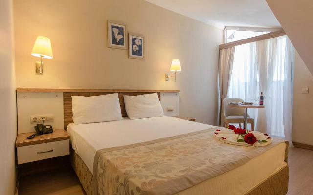 Aes Club Hotel