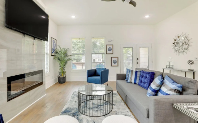 Modern Decatur Home ~ 7 Mi to Atlanta!