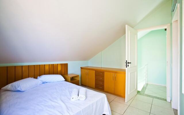 FL003 3 Bedroom Apartment By Senstay