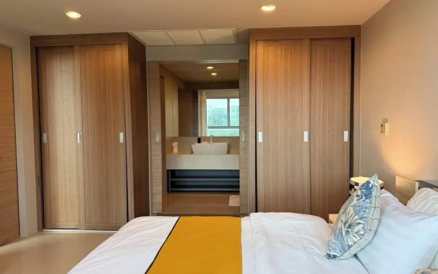 2BR Apartment Pool Gym 1km to Karon Beach