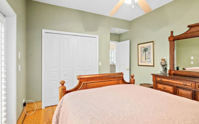 Tuscan Sun by Teeming Vacation Rentals