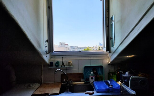 2 rooms flat Clichy Levallois