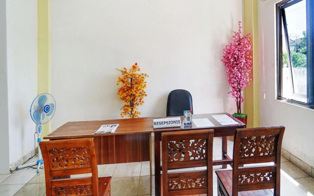 OYO Life 2820 Hotel Perdana Syariah