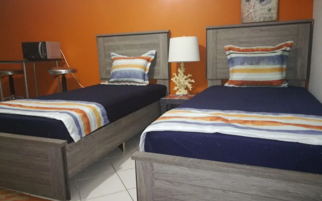 Coral Cove Marina Hotel