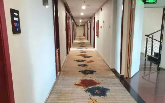 Junyi chain hotel (Ningguo wannanchuan Tibetan line)