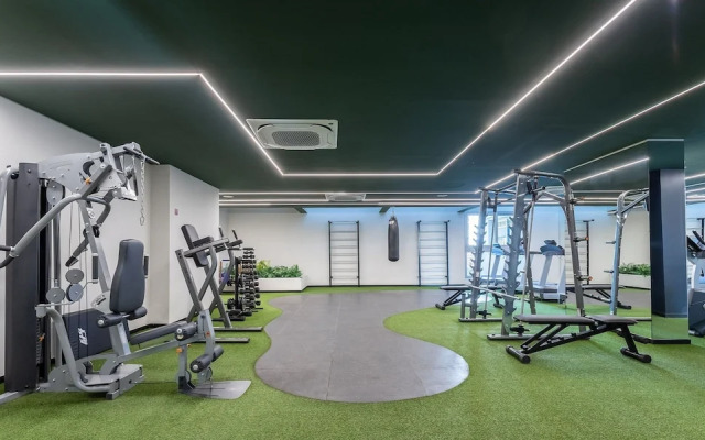 Studio 300m From the Indianopolis Metro Ois1003