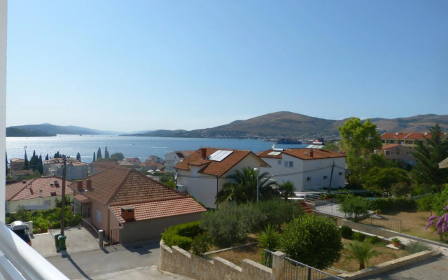 Studio Apartments Nada