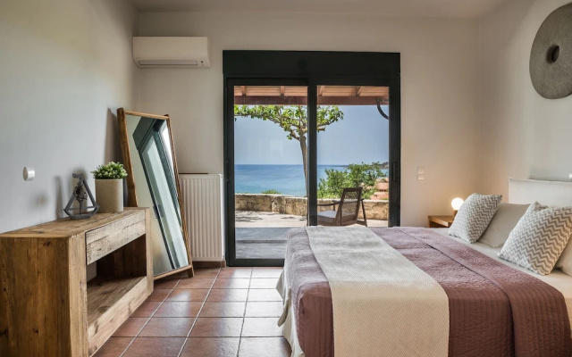Alekos Beach Houses-Eternity