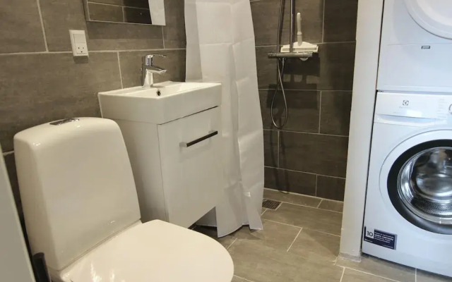 Great and Spacious 1-bed w