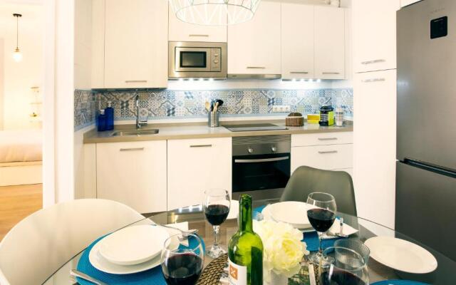 Bright & Quiet Apartment Malaga Center