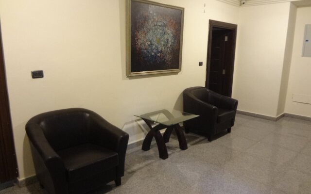Tamrah Suites Hotel