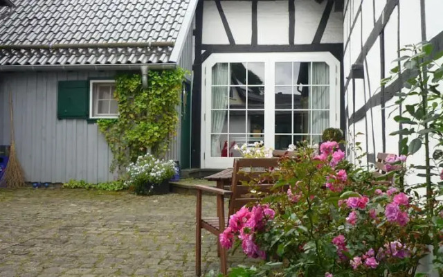 Zauberhof 10-7-2