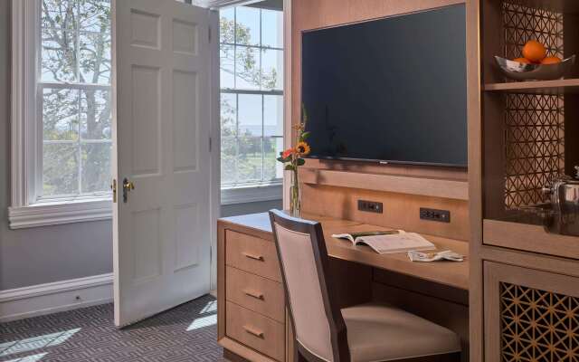 Seaview, A Dolce Hotel
