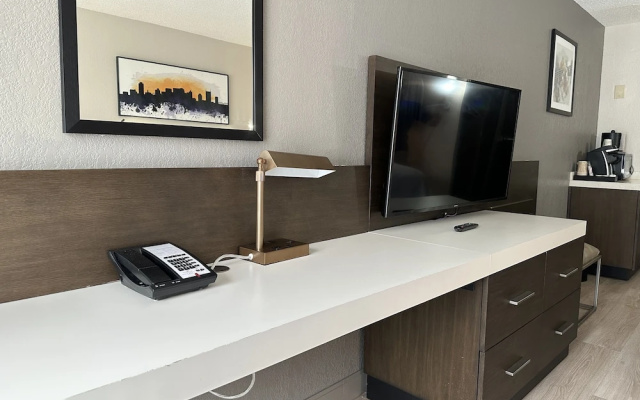 Crowne Plaza Nashville Airport by IHG