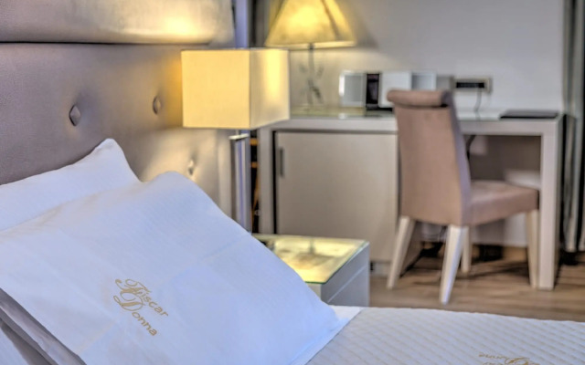 Fiscardonna Luxury Suites