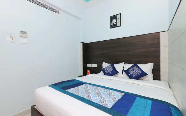 OYO 15857 Saibala Budget Hotel