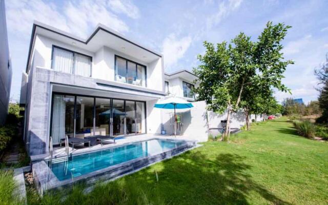 The Point Villas Resort by Danatrip