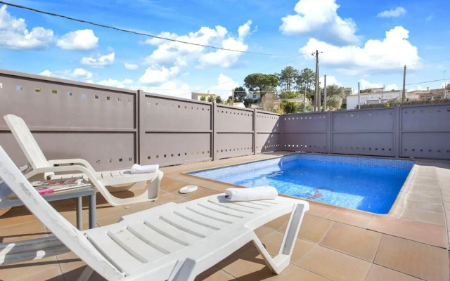 Villa Ferreira