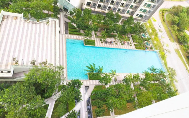 Amazing Pool View Staycation - Netflix n Sanitize6