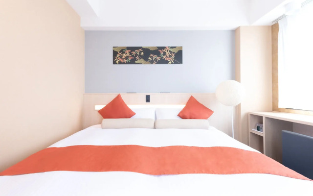 Shinsaibashi Higashi Crystal Hotel