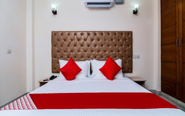 OYO 16634 The Oro Homes