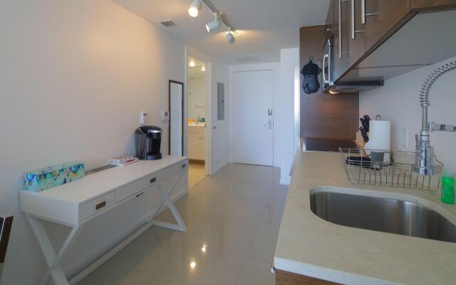 Icon Brickell Downtown W Miami Suites