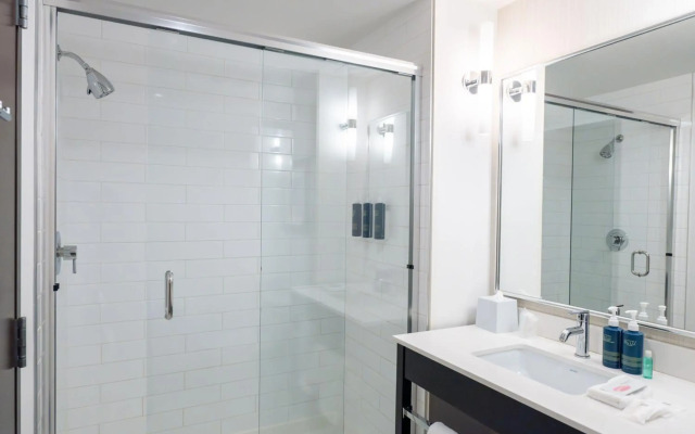 Four Points by Sheraton Edmonton International Airport