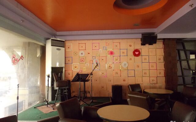 MO2 Westown Hotel Bacolod - Downtown