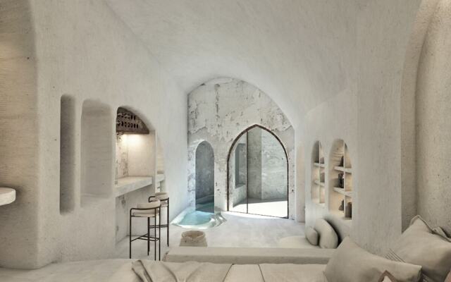 White Cave Suites