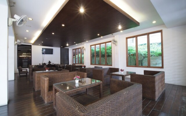 OYO 882 The Moonlight Serviced Apartment