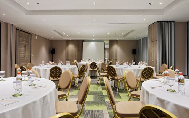 MaxOneHotels.com at Platinum Hayam Wuruk Jakarta