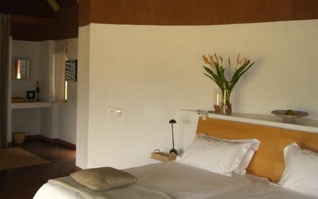 Zebras Crossing Lodge