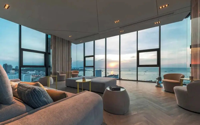 Sea View 2 Bed Room at Great Location