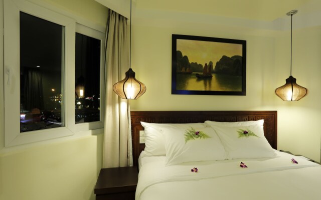 River Suites Hoi An Hotel