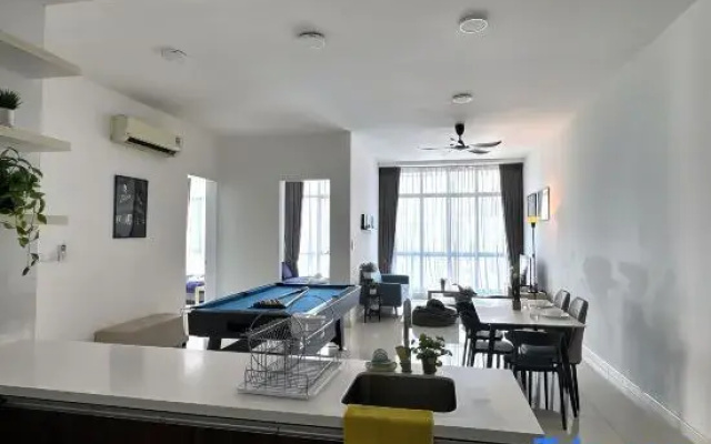 Setia Sky88 Pooltable 3BR | Near CIQ/KSL/Midvalley
