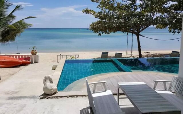 2 Bedroom Beach Front Apartment A1 Lamai